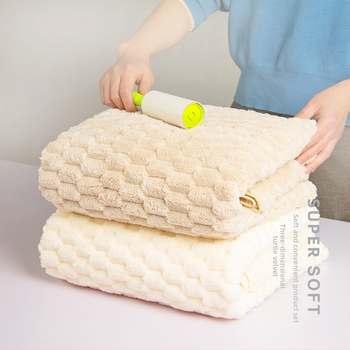 Veido rankšluostis iš koralo fliso, džakardo 150D, svoris 80–100 g