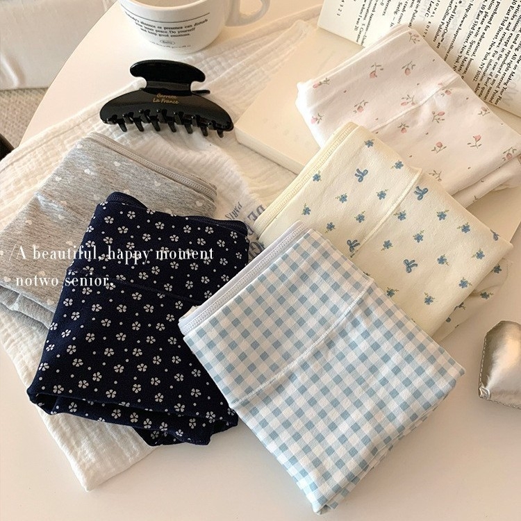 Moteriškos antibakterinės kvėpuojančios medvilninės kelnaitės su vidutiniu juosmens lygiu ir išplėstu tarpkojų zona