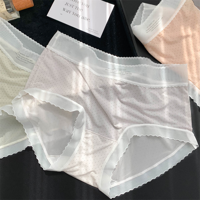 Moteriški apatiniai iš ledinio šilko su medvilnine įdaila, vidutinio juosmens, kvėpuojantys ir greitai džiūstantys