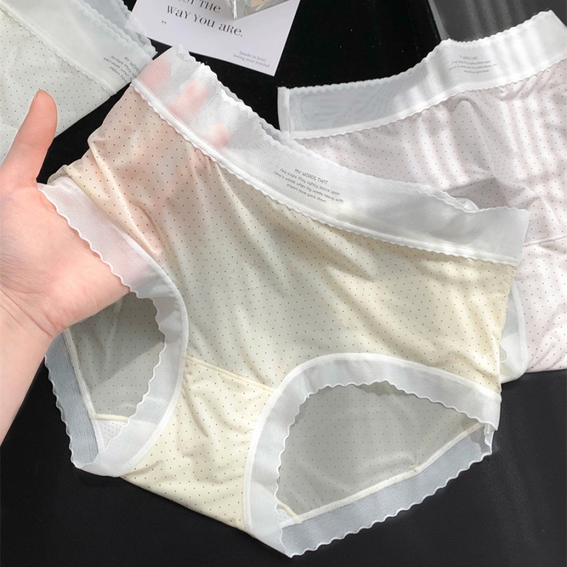 Moteriški apatiniai iš ledinio šilko su medvilnine įdaila, vidutinio juosmens, kvėpuojantys ir greitai džiūstantys