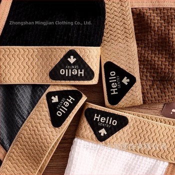 Vyrų apatiniai iš nailono, 31-40D, sportiniai, greitai džiūstantys, kvėpuojantys; tarpklos pamušalas: mulberry šilkas