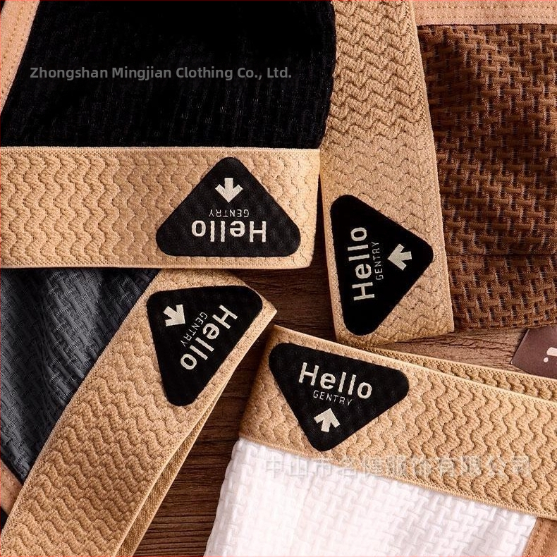 Vyrų apatiniai iš nailono, 31-40D, sportiniai, greitai džiūstantys, kvėpuojantys; tarpklos pamušalas: mulberry šilkas