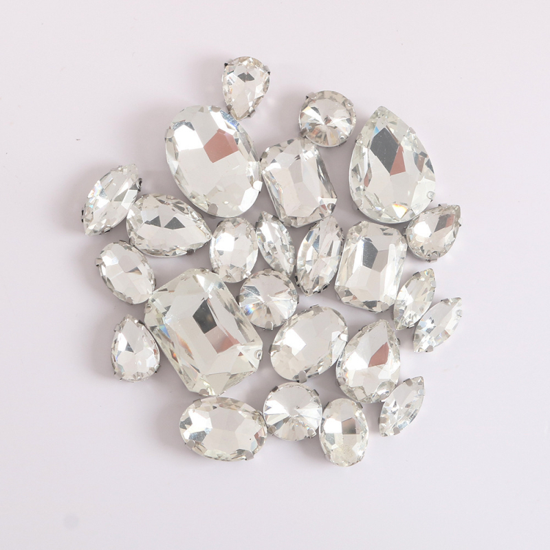 Клау кристали за облекло – 24 бр. микс стъклени кристали с дупки за пришиване, електроплатени, смес стъкло и лазурит