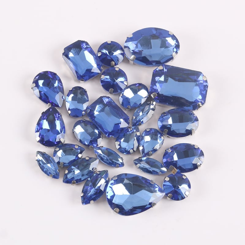 Клау кристали за облекло – 24 бр. микс стъклени кристали с дупки за пришиване, електроплатени, смес стъкло и лазурит