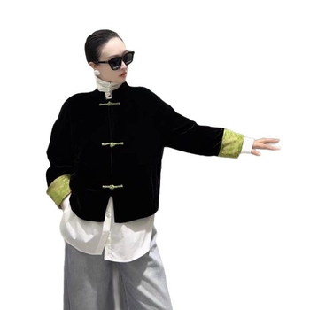 Poliesterinis palto su gėlių raštu, ilgos rankovės, apvali kaklo iškirptė, vienos eilės užsegimas, Žiemos kolekcija 2025