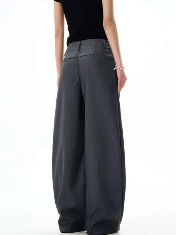 Pantaloni casual cu siluetă plisată, stil American retro Cleanfit, largi, drepți, lungi până la podea; țesătură din amestec fibre chimice, 82% poliester; pentru toate anotimpurile.