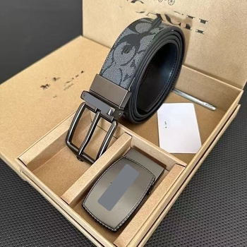 Ανδρική ζώνη από γνήσιο δέρμα με C-μοτίβο, διπλή αγκράφα και διπλής όψης ανάγλυφο φινίρισμα (Υλικό: Γνήσιο δέρμα; Στρώμα: δεύτερο στρώμα βοδινού δέρματος; Αγκράφα: κράμα; Κλείσιμο: snap button; Πλάτος: 2-4 εκ)