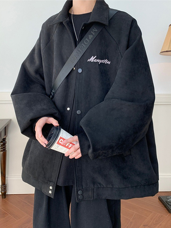 Muška suede jakna s reverom, opuštena silueta, jednosložno zatvaranje, bez kapulje, hongkonški stil, casual vanjska odjeća