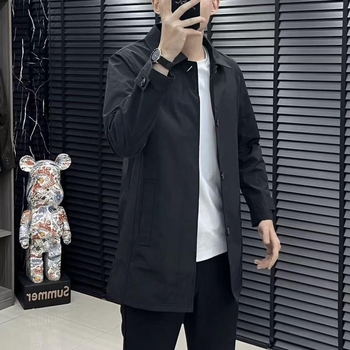 Ανδρικό παλτό σε επιχειρηματικό στυλ, κοντό μήκος, γιακά με πέτο, κύριο ύφασμα: γούνα κουνελιού