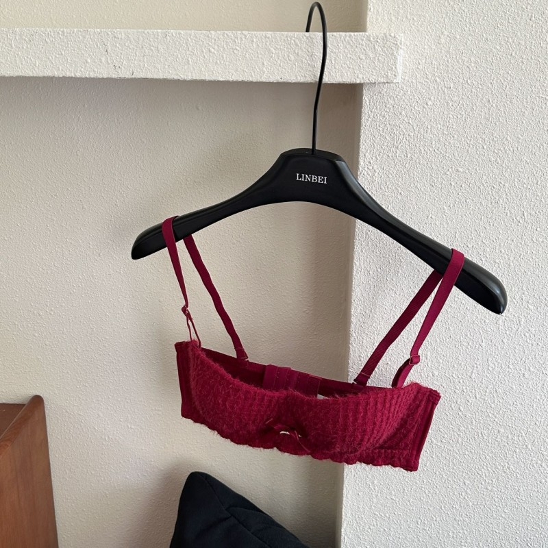 Kruitinėlės komplektas su 1/2 puodelio dizainu, nailono audinys, nuimamos dvigubos pečių juostos, nugaros trijų eilių sagtis, surinkimas ir pakėlimas