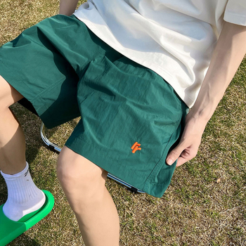 Șorturi lejere din poliester cu Ice Silk, uscare rapidă, broderie, stil Hong Kong