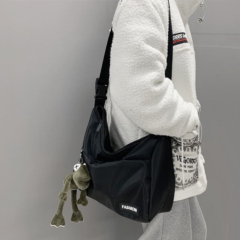Geantă de pânză Grapefruit Green Tea – nailon, stil crossbody/tote, fermoar, căptușeală din poliester, formă orizontală