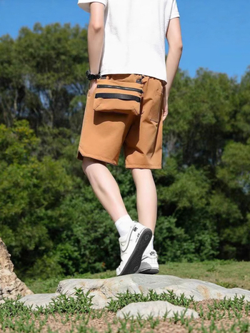 Pánske športové šortky, rýchloschnúce, voľný rovný strih, 100% polyester, dĺžka po kolená