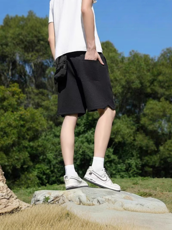 Pánske športové šortky, rýchloschnúce, voľný rovný strih, 100% polyester, dĺžka po kolená