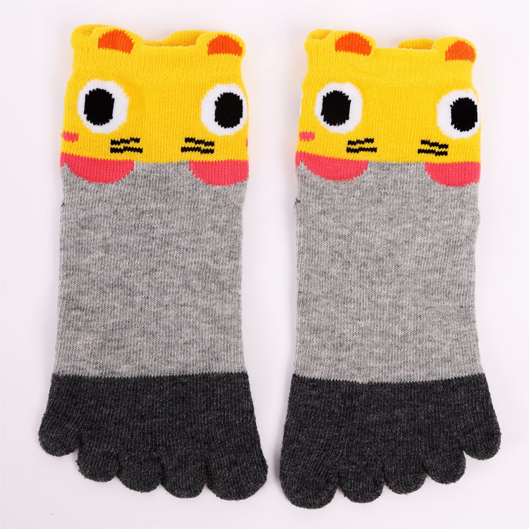 Dječje čarape s pet prstiju, prozračne, upijaju znoj, kratke, višebojne, unisex