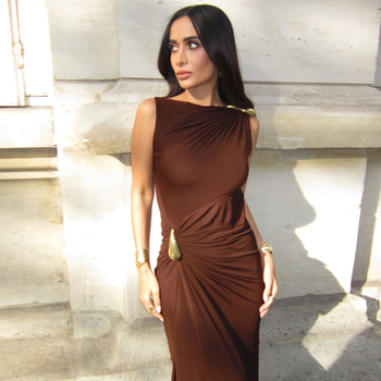 Suknelė su netaisyklinga sijonu, apvalus kaklo iškirpimas, be rankovių, aukštas liemuo, ilga (poliesteris + spandeksas)