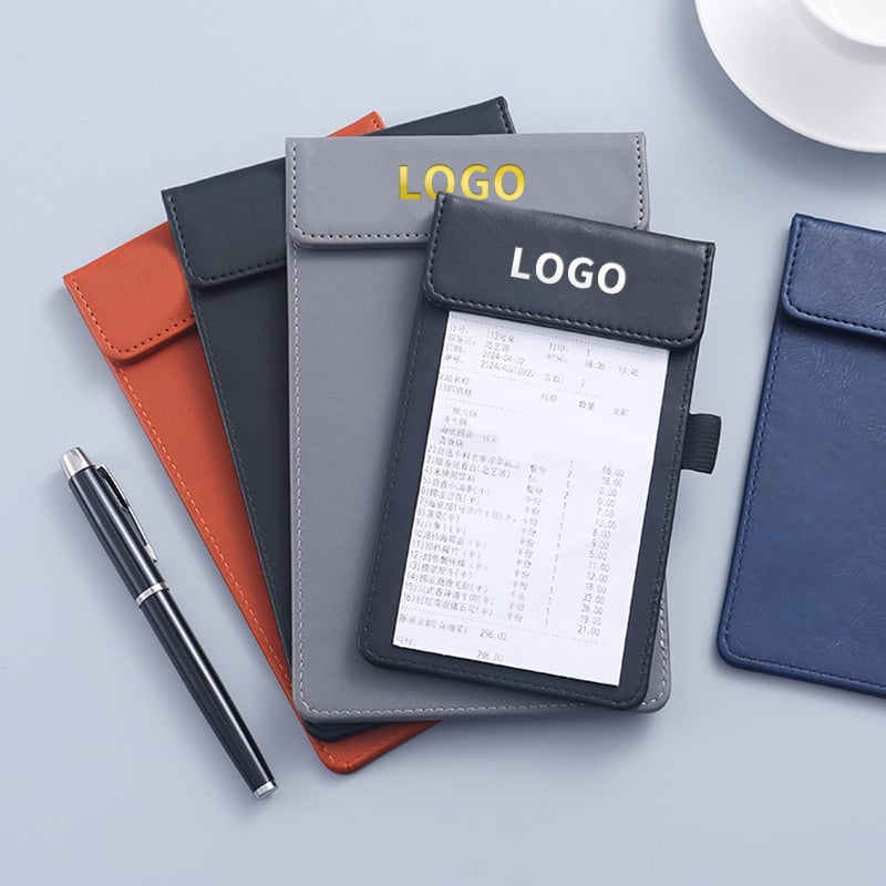 Clip pentru meniu din piele – clemă unică și solidă, suport personalizabil pentru note, prindere 100x40 mm, grosime placă 5 mm, lățime spate 50 mm