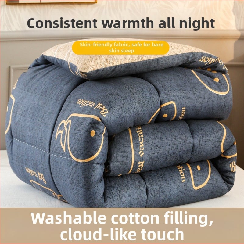 Žieminė antklodė studentų bendrabutyje su kosminės tematikos dizainu, užpildas iš septyniais skylėmis pluoštais, audinys cheminis pluoštas, svoris 3.5–4 kg