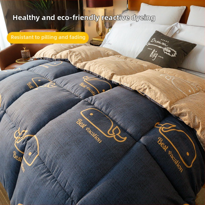 Žieminė antklodė studentų bendrabutyje su kosminės tematikos dizainu, užpildas iš septyniais skylėmis pluoštais, audinys cheminis pluoštas, svoris 3.5–4 kg