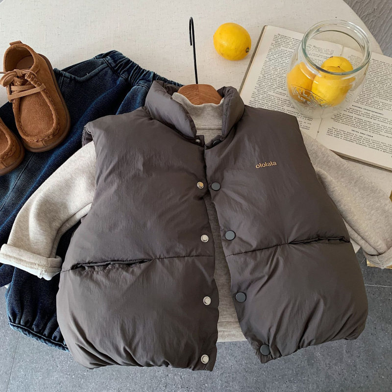 Детска жилетка с корейски стил кардиган, пухов филър 70–80% бял гъши пух, основна тъкан полиестер, подплата полиестер