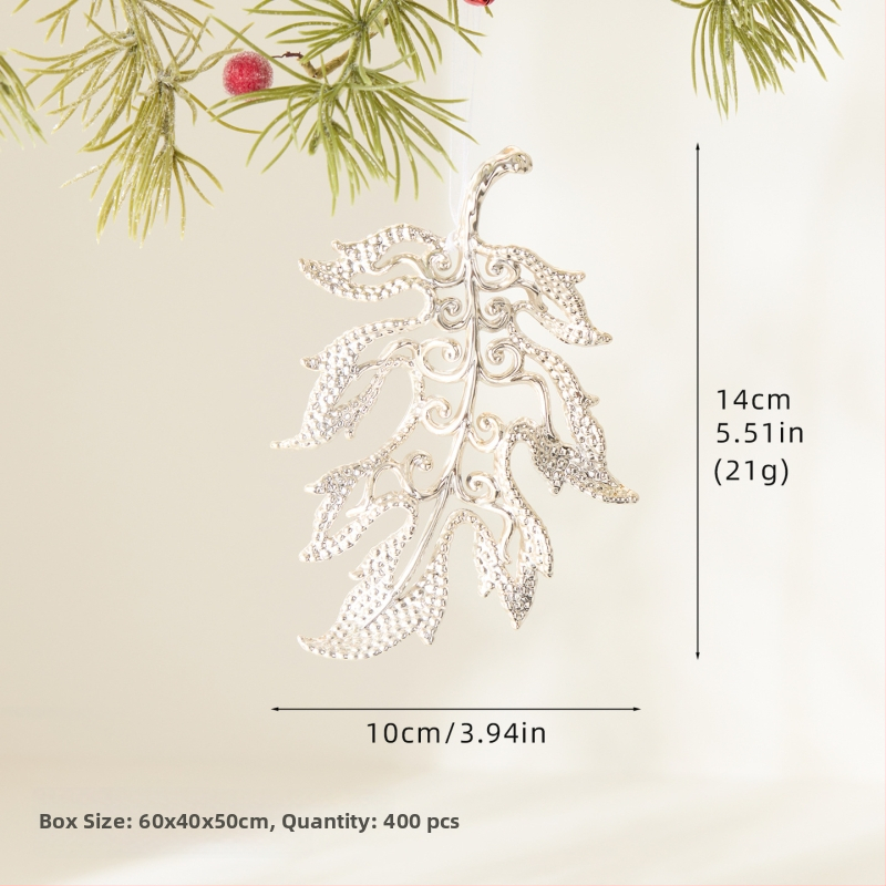 Piekaramais no plastmasas ar sniegpārslas un briežu galvas motīviem — Ziemassvētki; Produkta tips: Piekaramais; Iepakojums: viena opp maisiņā; Stils: mūsdienīgs vienkāršs, klasisks.