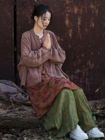 Palton din amestec de cânepă și bumbac (30–50%), guler înălțat, închidere cu nasturi într-un singur rând, Fried Color