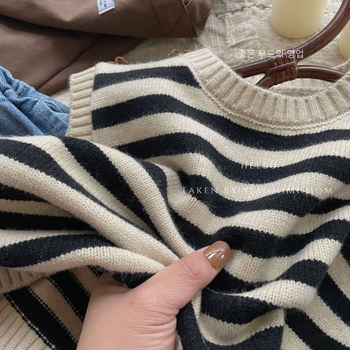 Vaikų dryžuota megzta liemenė be rankovių, apvaliu kaklu, 55% akrilas, 3–8 metų