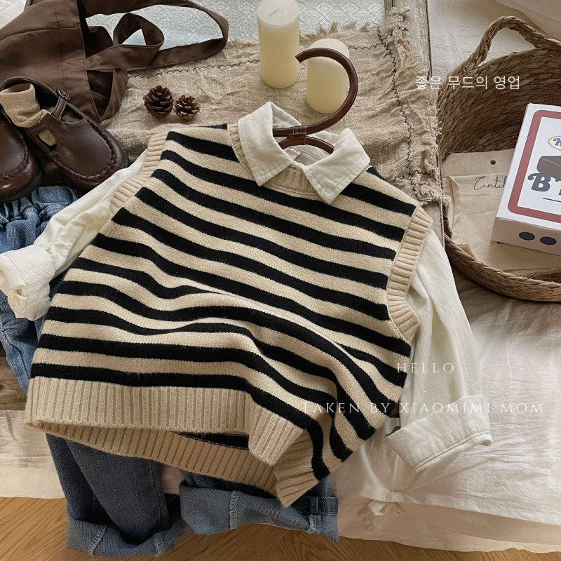 Vaikų dryžuota megzta liemenė be rankovių, apvaliu kaklu, 55% akrilas, 3–8 metų