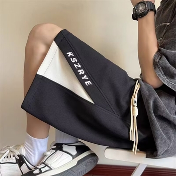 Vyriniai šortai su tinklo raštu, vidutinio ilgio, tiesus kirpimas, šiek tiek elastiniai, sintetinių pluoštų mišinys, 96% poliesteris, vasara 2025