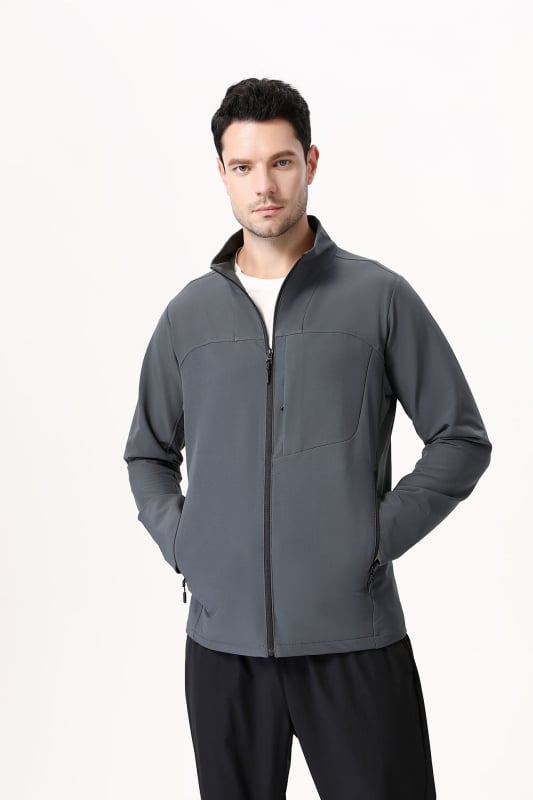 Софтшел кардиган стил яке – дишаща, водоустойчива, ветроустойчивa, износоустойчива полиестерна тъкан.
