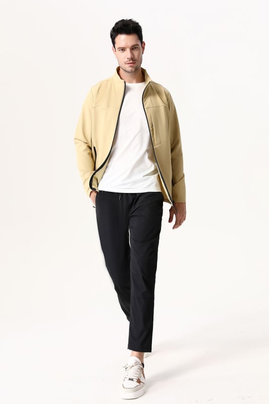 Софтшел кардиган стил яке – дишаща, водоустойчива, ветроустойчивa, износоустойчива полиестерна тъкан.