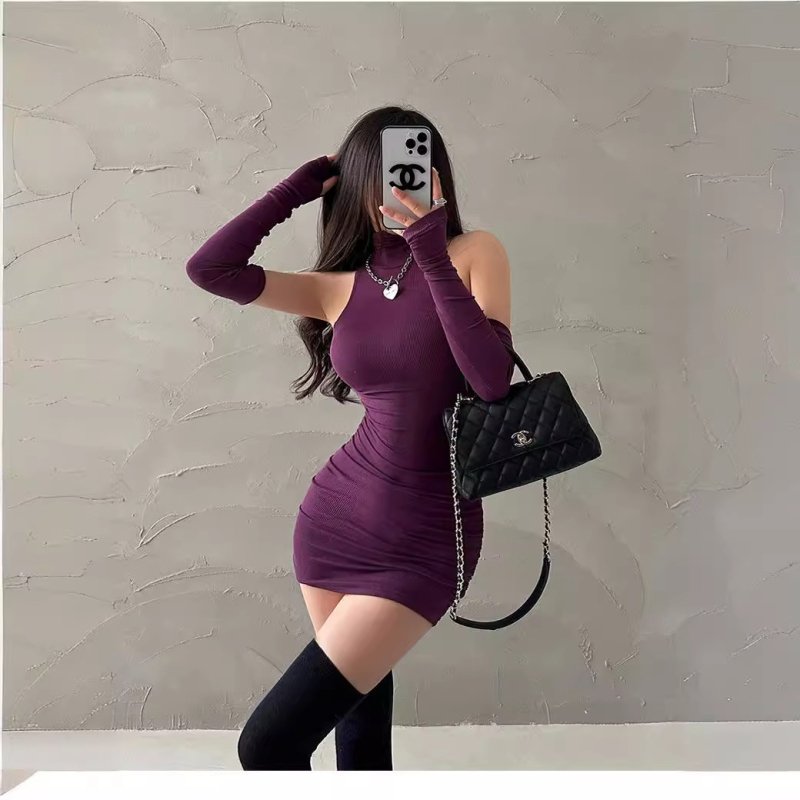 Suknelė su A-linija, aukštas kaklas, ilgos rankovės, poliesterio audinys