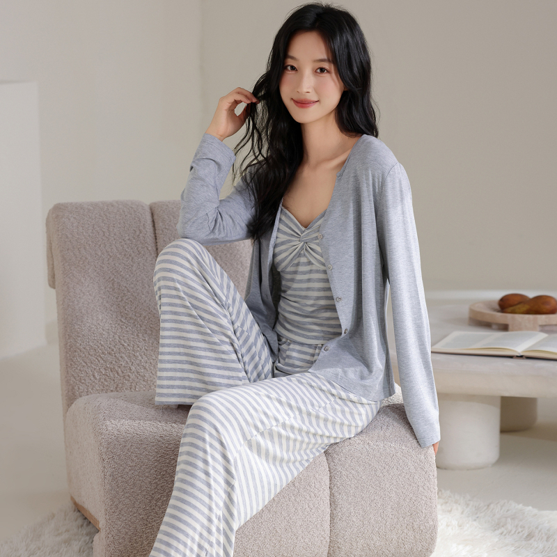 Három darabos női pamut pizsamaszett mellbetéttel, hosszú ujjú, kerek nyak, könnyű, tavasz–ősz