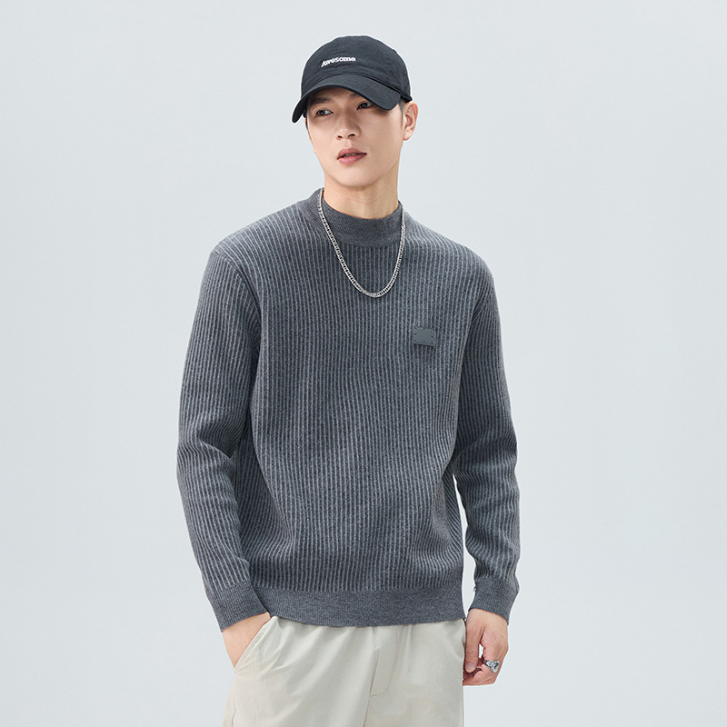 Pleteni vuneni pulover, uski kroj, visok ovratnik, debeli materijal, donji rub s rebrima, antibakterijska tkanina