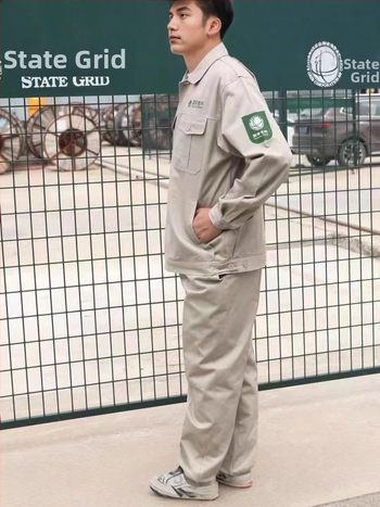 Elektrikų darbo drabužių komplektas - dviejų sluoksnių 100% medvilnė, antistatinis, atsparus dilimui, drėgmės pašalinimas