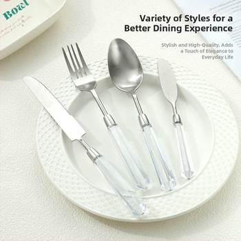 Deimantinės serijos 304 nerūdijančio plieno vakarietiškų stalo įrankių komplektas: peilis, šakutė, šaukštas, kepsninės peilis, desertinis šaukštas