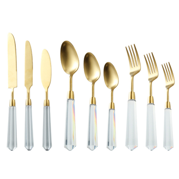 Deimantinės serijos 304 nerūdijančio plieno vakarietiškų stalo įrankių komplektas: peilis, šakutė, šaukštas, kepsninės peilis, desertinis šaukštas