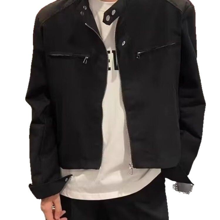 Muška jakna, inspirirana korejskim streetwearom, stojeći ovratnik, zatvarač sprijeda, kratka duljina, pamuk–poliester smjesa s poliesterom podstavom, umetnute džepove