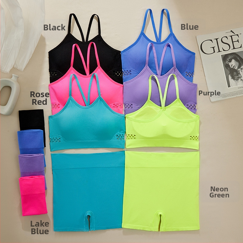 Set podprsenky z nylonu, trojuholníkové košíčky s tenkým tvarovaním, pevné dvojité ramienka, výstelka z elastanu 90–95%, priedušný a pohodlný