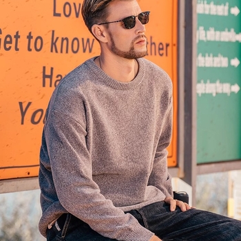 Мъжки зимен плетен пуловер с кръгла яка, дълги ръкави, свободна кройка, минималистичен стил