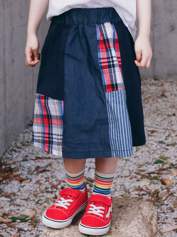 Mergaitėms skirtas A linijos medvilninis sijonas su languotu raštu, vasara 2025, 3–8 metų amžiaus