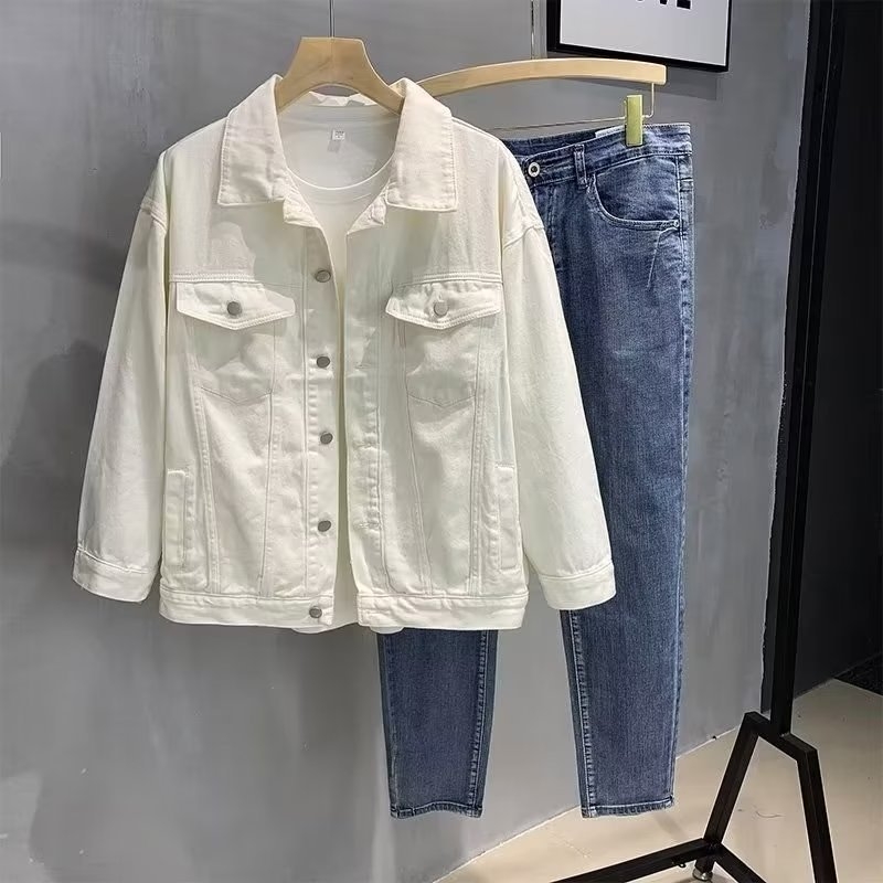 Muško džins jakna, opušten kroj, 65% pamuk, podstava od poliestera 100%, proljeće i jesen