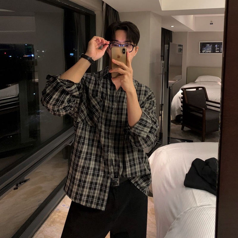 Meeste ruuduline särk, koreal stiilis, vaba lõige, pika varrukaga, ruudukujuline kaelus, 100% puuvill