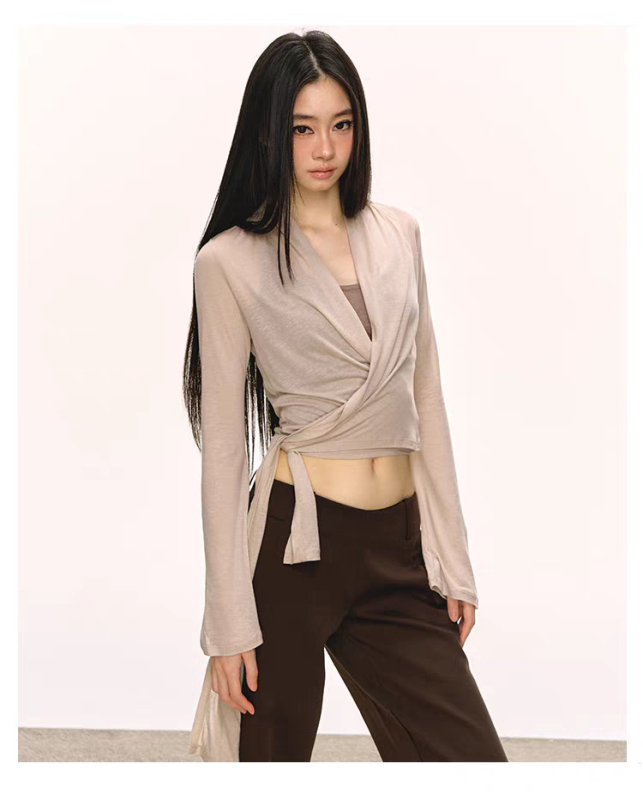 Moterų ilgų rankovių jogos palaidinė su varpiniu rankovėmis, laisvas kirpimas, liemens ilgis, audinys 85% Tencel + 15% lino