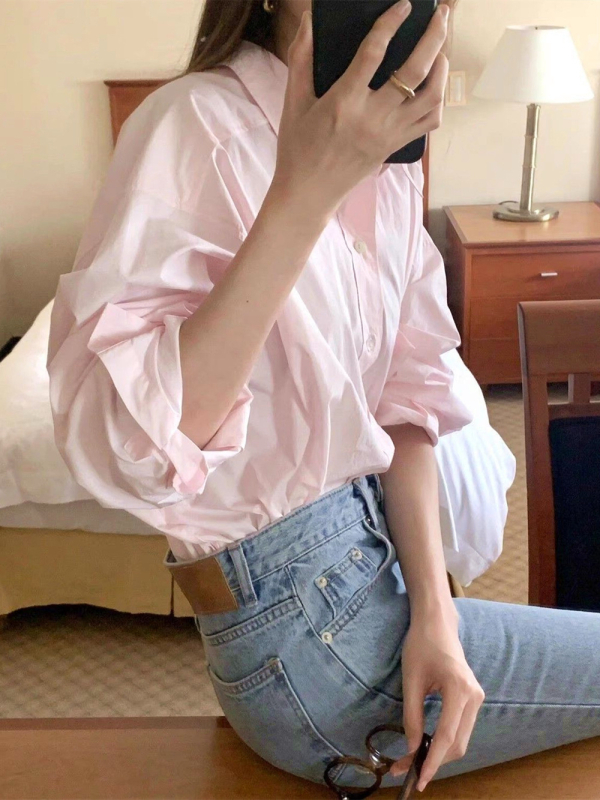 Poliester bluza s dugim rukavima, polo ovratnik, slobodan kroj, srednja duljina, elegantan stil