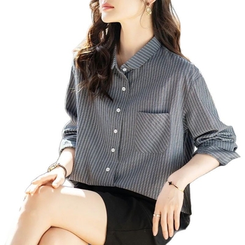 Prugasta košulja od poliestera, slim fit, dugi rukav, polo ovratnik, korejski ležerni stil.