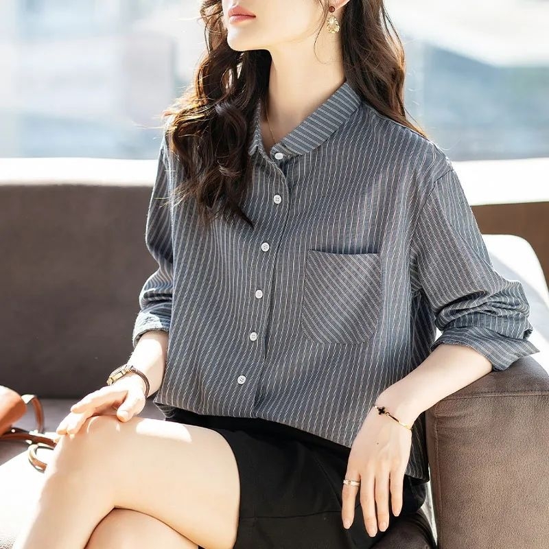 Prugasta košulja od poliestera, slim fit, dugi rukav, polo ovratnik, korejski ležerni stil.