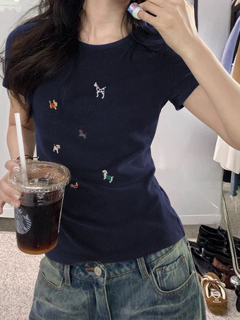 Ženski T-shirt s kratkim rukavima, uski kroj, okrugli izrez, životinjski uzorak, pull-over stil