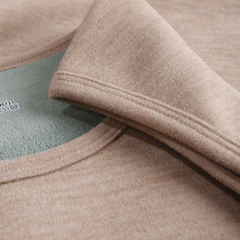 Meeste termovest fliisi vooderdusega, Oli velvet kangas, ekstra paks (301–350 g/m²), kapuutsiga, sobib baas- või väline riietus