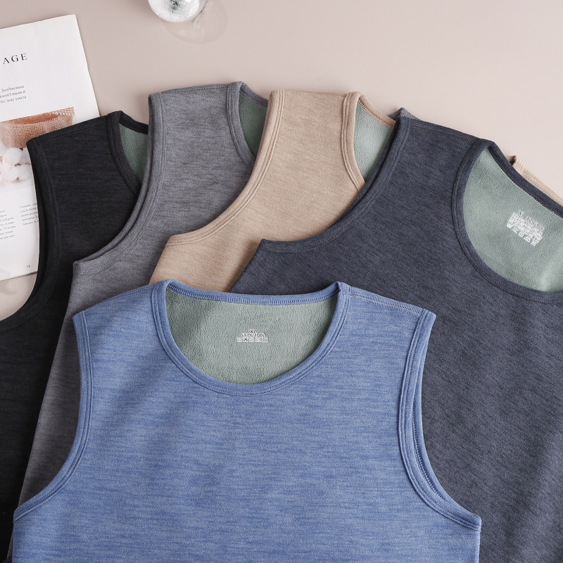 Meeste termovest fliisi vooderdusega, Oli velvet kangas, ekstra paks (301–350 g/m²), kapuutsiga, sobib baas- või väline riietus